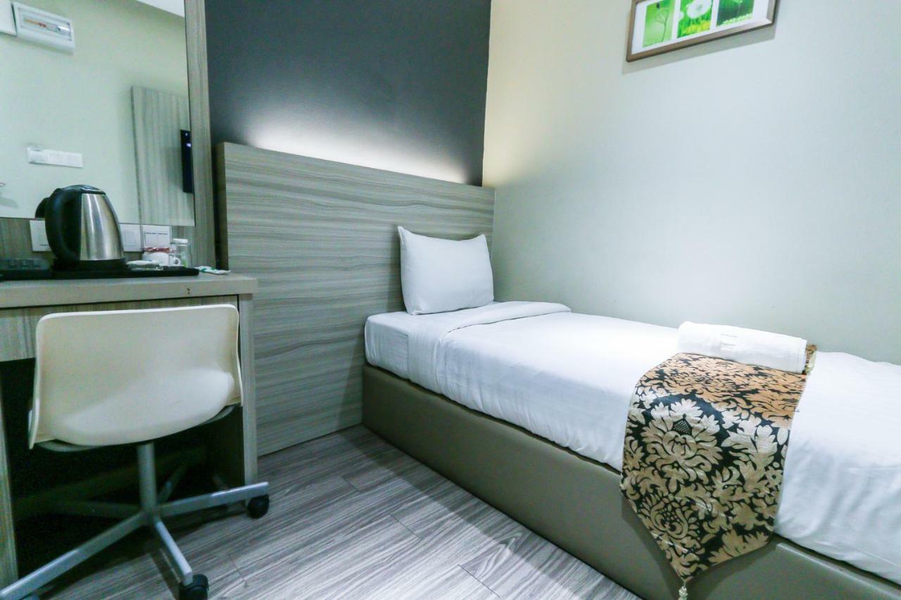 Hotel 99 Kepong Куала Лумпур Екстериор снимка